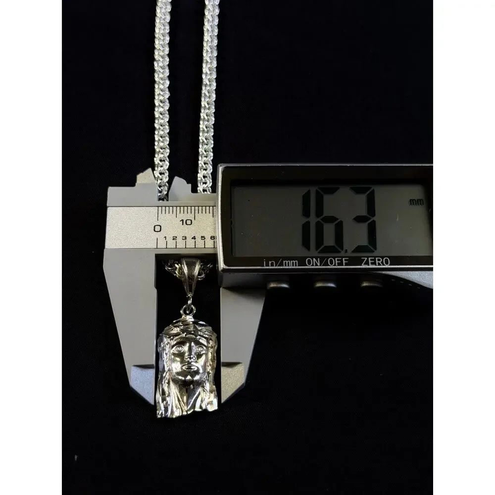 Unbranded sterling silver